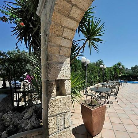 Hotel Apeneste Маттината Экстерьер фото