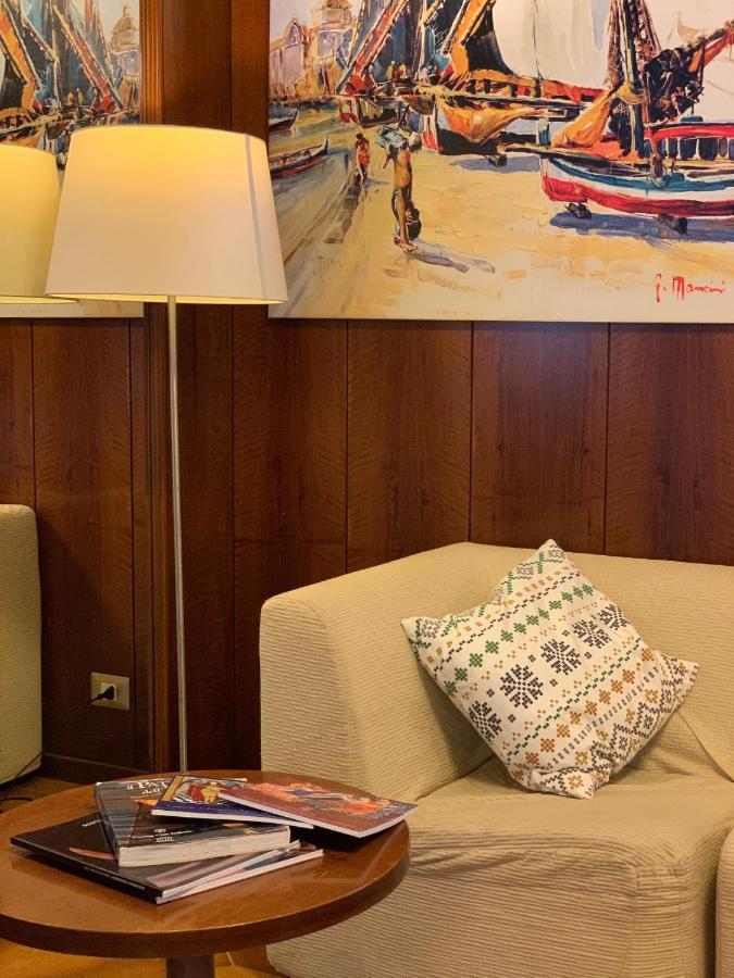 Hotel Apeneste Маттината Экстерьер фото