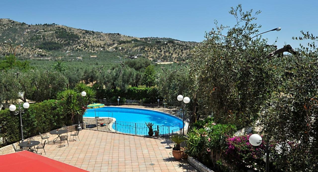 Hotel Apeneste Маттината Экстерьер фото